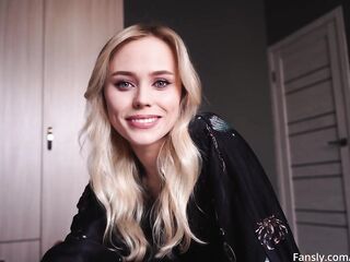 Daddy doesn't like how my stepmom sucks, so this babe sucks my shlong and swallows cum