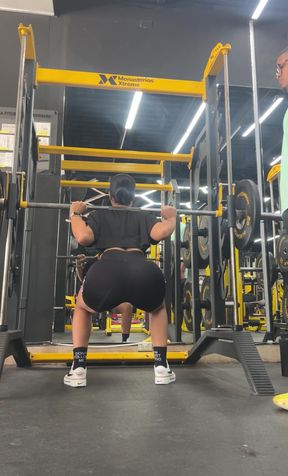 Connection at the gym: An afternoon of chemistry and attraction