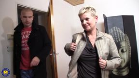 Mature Amateur Wife Has Sex with Her Neighbor