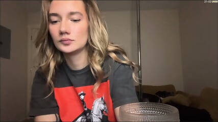 Hot Latina 7e878r9h6trhw5t4jte54kr3ul4tui5o3