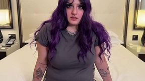 Thick Newbie Shows Up at Hotel for Fucking Audition