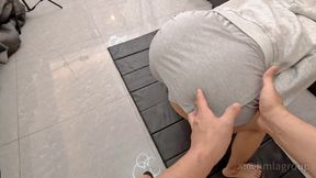 Tia's indoor fitness class, and the coach's double training, and finally ejaculated