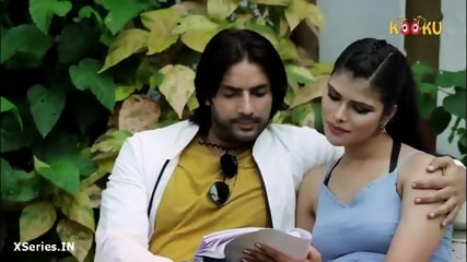 Desi bhabhi ki todi seal bade hathiyar se