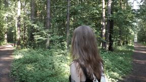 Petite Ginger Masturbates and Squirting in Public Park