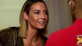 Pam gets soaking wet while sunbathing in Nîmes!