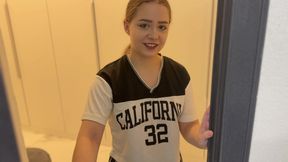 A friend's naughty girlfriend decided to fuck me while her boyfriend was in the store