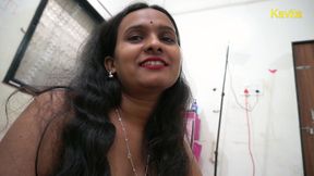 Desi Indian Kavita Close up creampie Fuck with shaved pussy and Pussy licking close up and blowjob