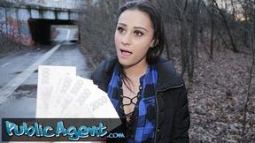 ”Stranded Klaudia Diamond Hardcore Fuck”