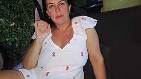 Mature BBW Lets the Taxi-driver Fuck Her In the Backseat & Then Sucks His BBC Dry