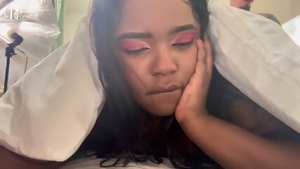 Big Ass Hooters Girl Gets a Huge Tip From ABWC