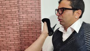 Stepmother Teaches Virgin Stepson How to Enjoy Himself