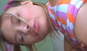 molodaya lyubit seks osobenno v popu