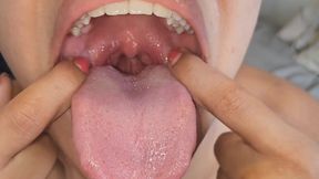 Deep Throat Upside Down Until Cum in Throat