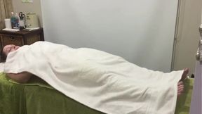 Hot Pretty Bbw Getting Deep Relaxing Body Massage At Spa U010