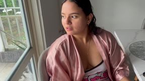 SHE COMES TO COLLECT MY RENT AND LEAVES FULL OF MILK AND WITHOUT MONEY