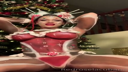 Huge tits; her google drive folder link, 177 videos = https://rentry.co/ub3wxe8m