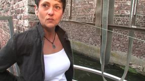 Curious housewife invites me to your home