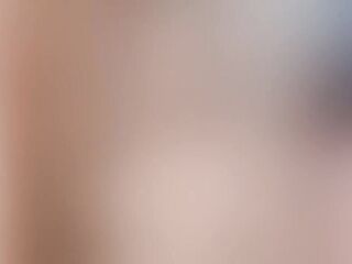 DP to Rocker beauty at the exit of the BAR