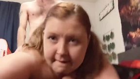 Chubby girl has some fun in bed with her skinny, amateur boyfriend