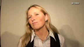 I'm a blonde milf with big boobs and I'm happy when I show myself enjoying with my sex toy