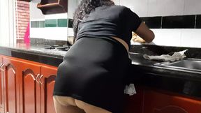 The service girl gives me a delicious blowjob in the kitchen
