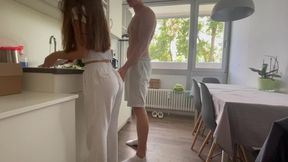 Amateur nubile with perfect body rides rough pounding in the kitchen