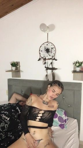 I get on top of my boyfriend and make him come inside me