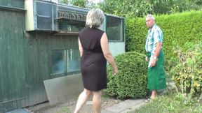 In the Garden I Fuck as a Neighbor