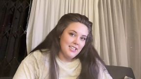 BBW Masturbating till Quivering Orgasm during holidays