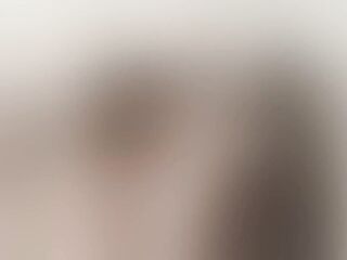 DP to Rocker beauty at the exit of the BAR