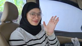 Hijab College Girl Have Fun With Sugar Daddy in The Car - Minokiiko