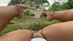 I hope someone sees me to help me cum hehehe