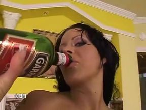 raunchy amateur sex.