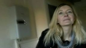 Super horny Czech whore gives her client a nice blowjob